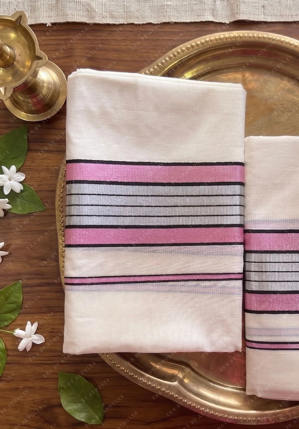 Set Mundu with Elegant Pink and Silver Kasavu