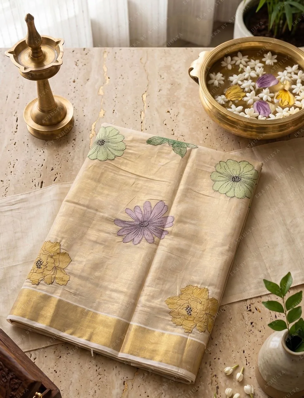 Pastel Daisy Motif Embroidery Tissue Cotton Kasavu Saree