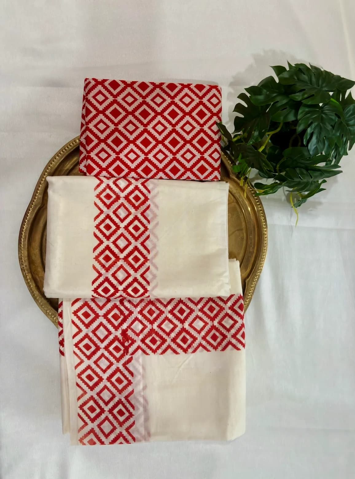 Pure Cotton Set Mundu with Red Border Pattern